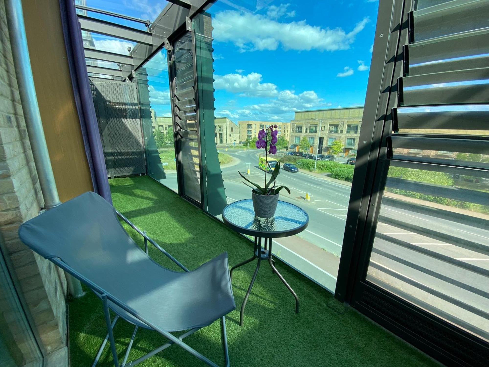 Cambridge Stays - Apartment At Addenbrooke Hospital And Bio Campus - Free Private Parking Eksteriør bilde